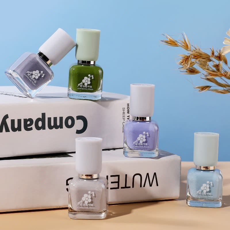 Water-based Quick-drying Baking-free Long-lasting Tearable Popular Color White Fragrance-retaining Nail Polish view 3
