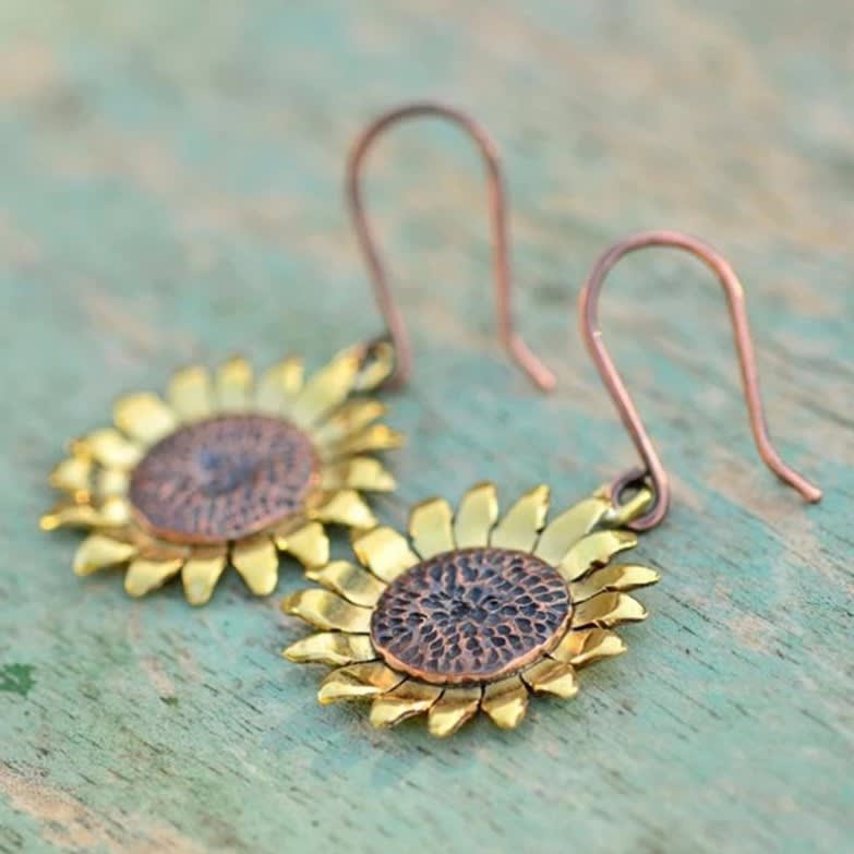 Retro Temperament Eardrops Beautiful Chrysanthemum view 4