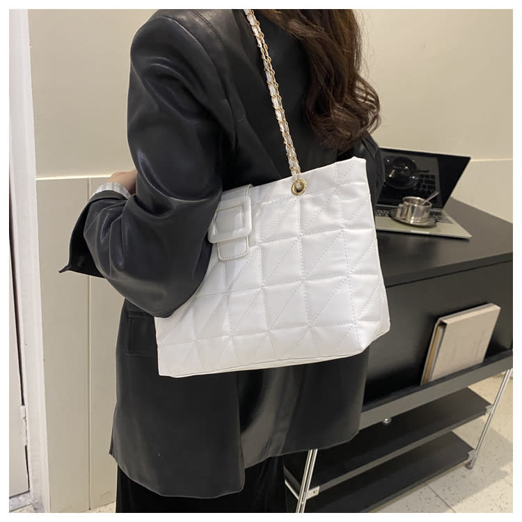 Women Shoulder Bags New Trendy Chic Chanel-style Rhombus Chain Bag view 9
