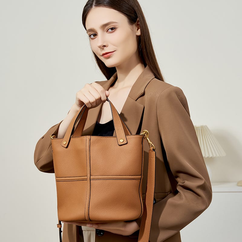 Women's Elegant One-shoulder Crossbody Bag view 7