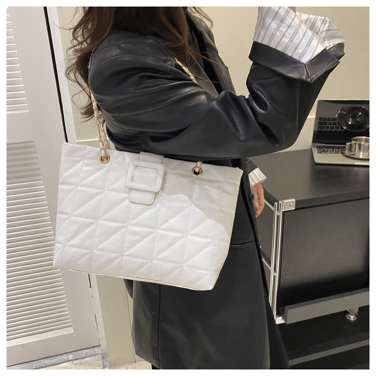 Women Shoulder Bags New Trendy Chic Chanel-style Rhombus Chain Bag view 13