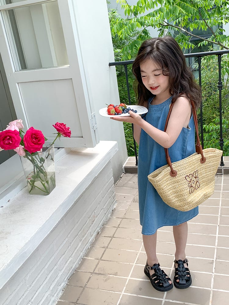 Medium And Large Girls Halter Denim Skirt Fashionable Sleeveless view 17