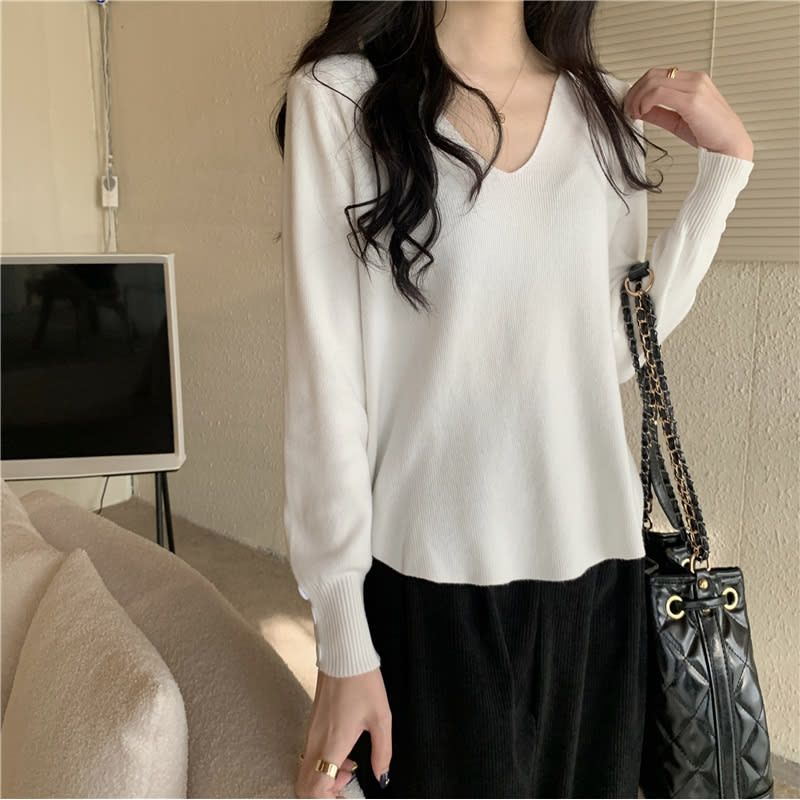 All-match V-neck Long-sleeved Bottoming Sweater For Women view 12