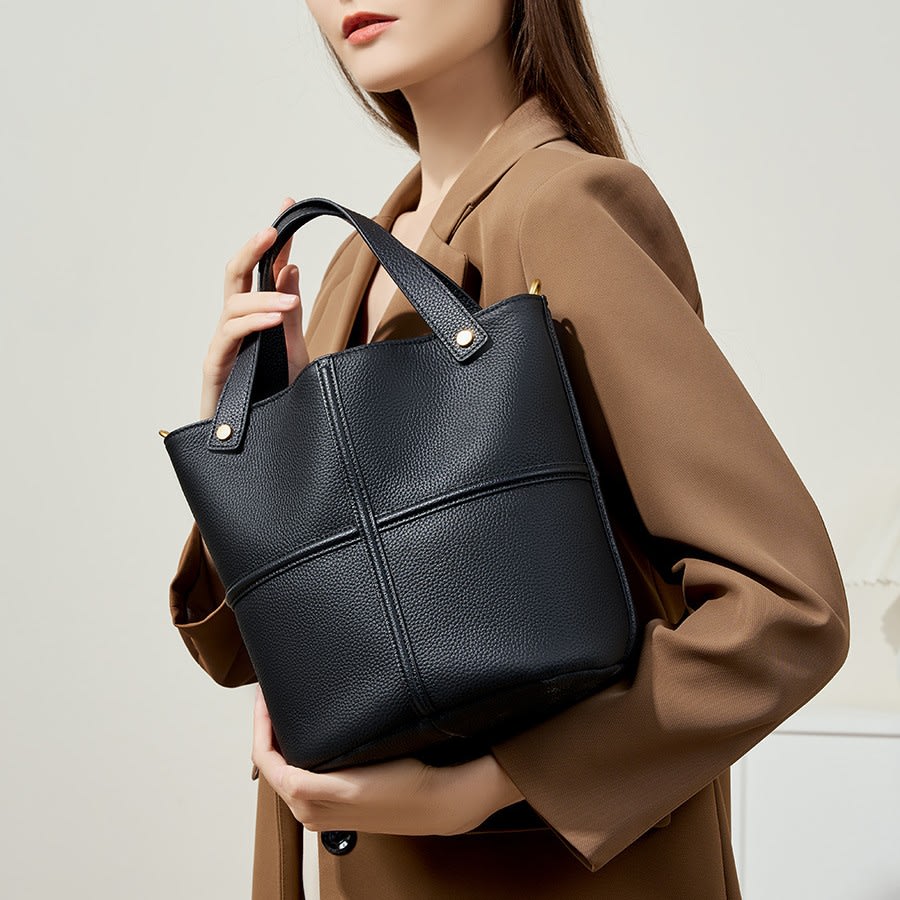 Women's Elegant One-shoulder Crossbody Bag view 12