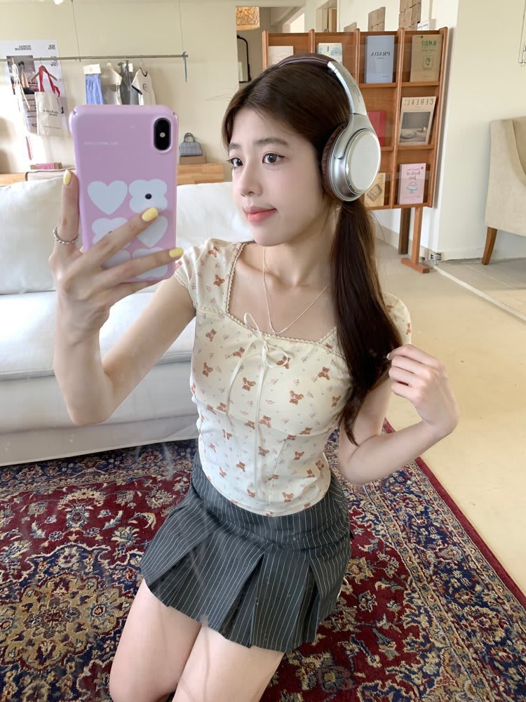 Women's Summer Slim Fit Niche Chic Square Collar Short Sleeve T-shirt Top view 13