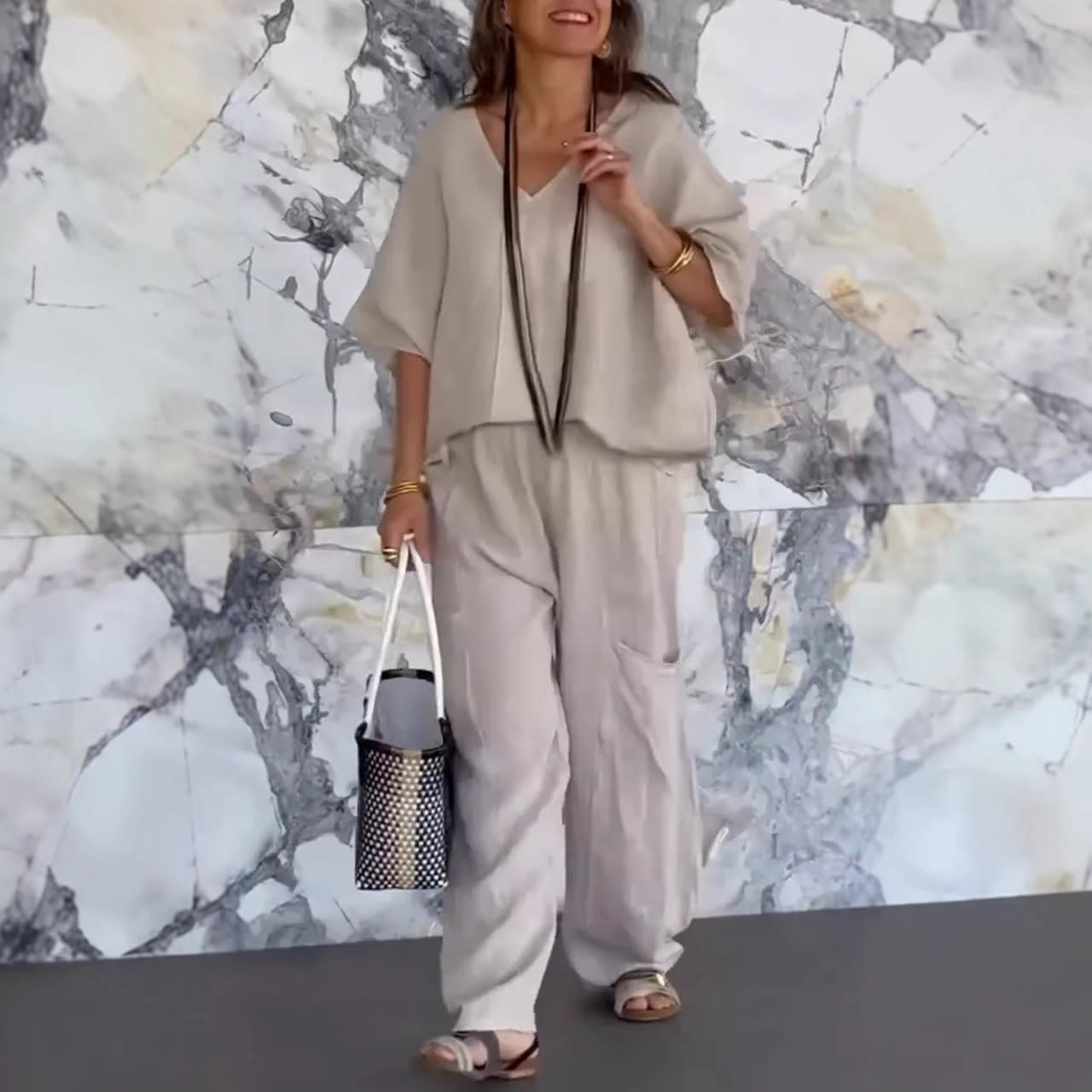 European And American Ladies Casual V-neck Loose Pockets Half Sleeve Cotton And Linen Suit view 6