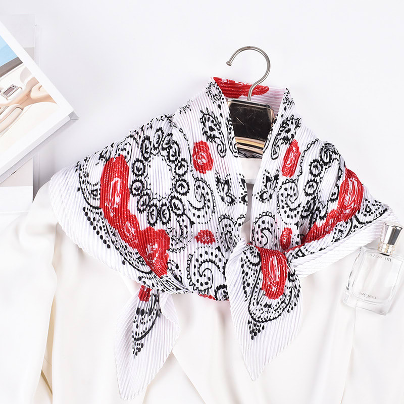 Fashion Retro Rose Pattern Large Kerchief view 7