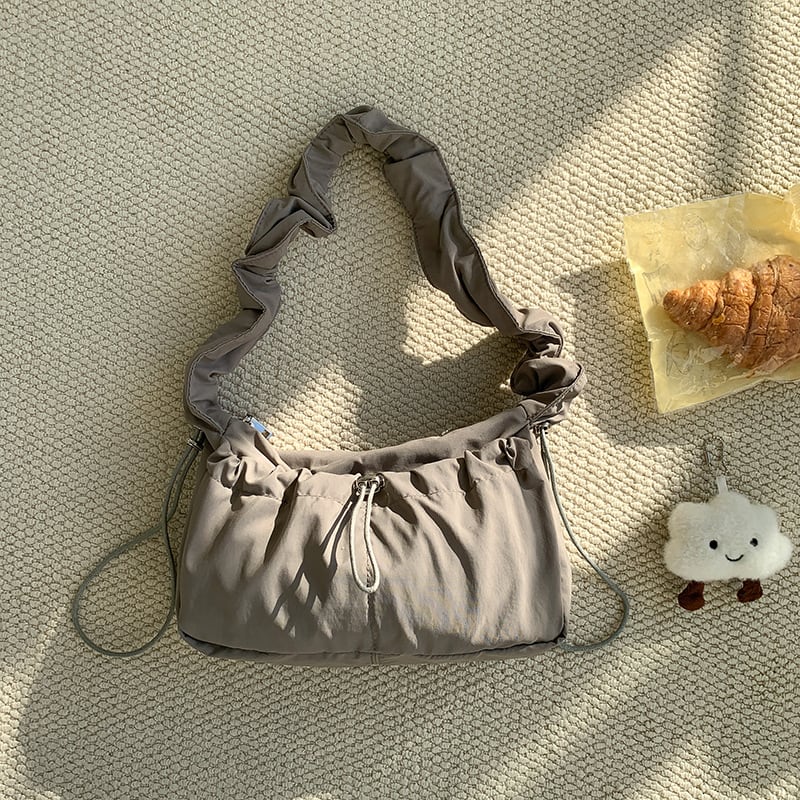 Pleated Armpit Cloud Simple Graceful Korean Style Shoulder Bag view 6