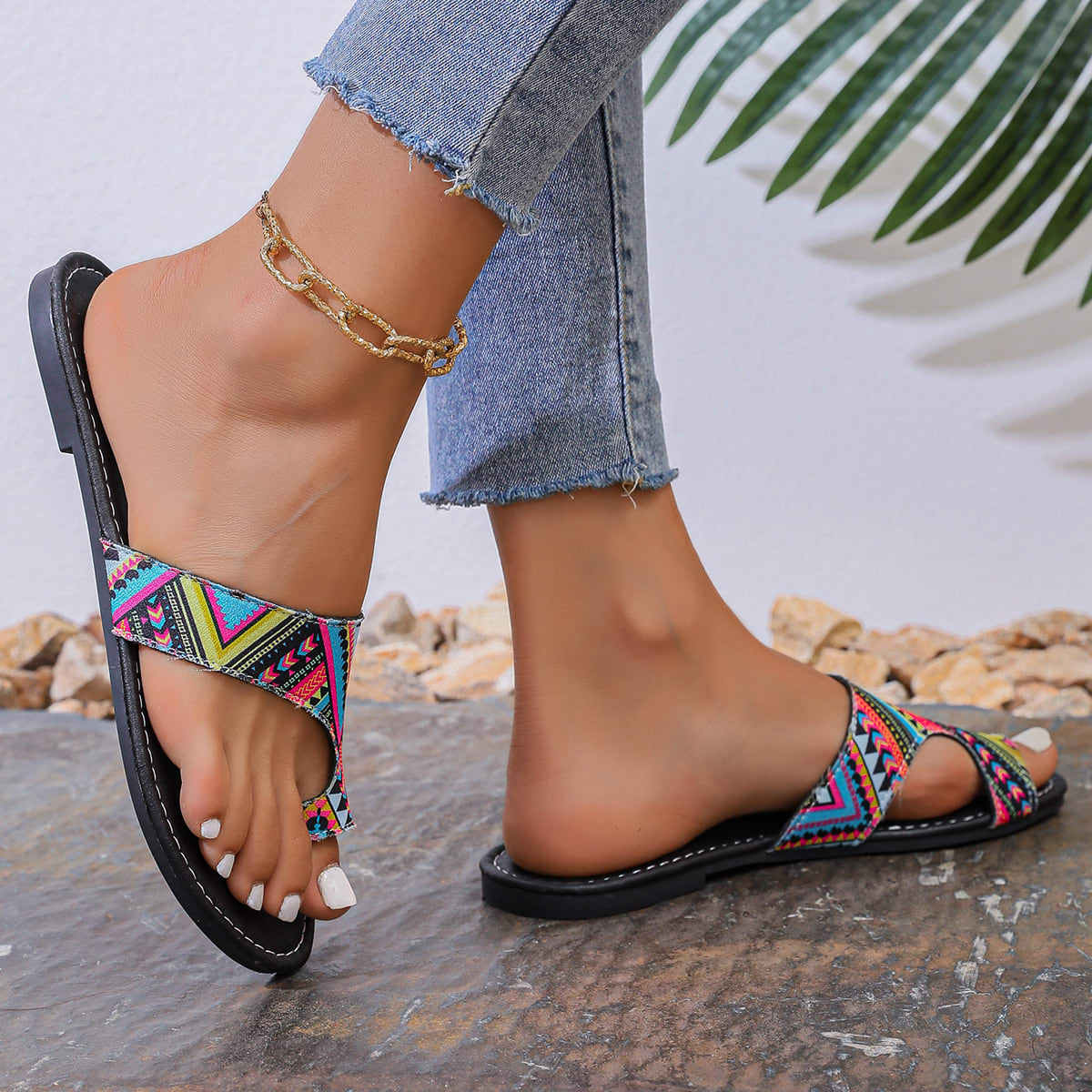 Plus Size Printed Ethnic Style Casual Toe Covering Flip-flops view 13