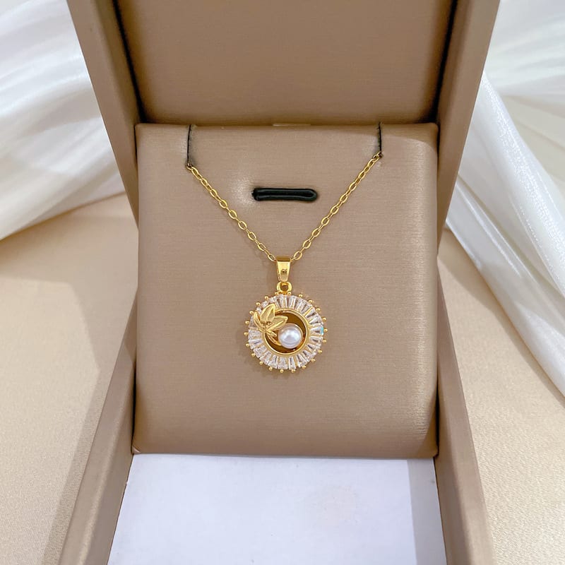 Fashion Jewelry Square Full Diamond Personalized Round Ring Leaves Necklace And Earrings Suite view 2