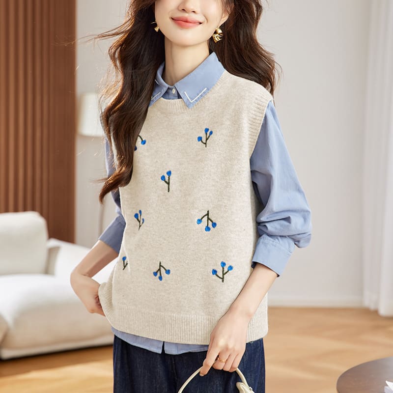 Knitted Vest Spring Women's Design Sense V-neck Buttons