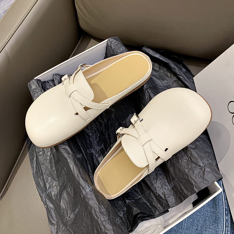 Women's Comfortable Idle Style Loose Large Round Toe Cowhide Flat Full Leather Outdoor Sandals view 13