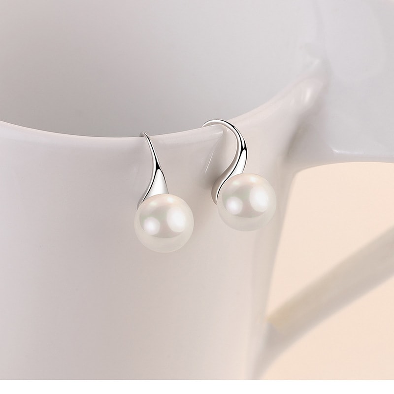 Women's Stylish Water Drop Pearl Earrings view 9