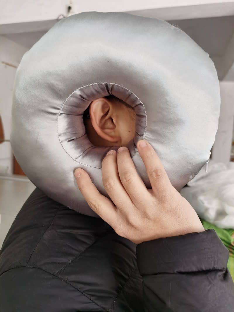 Hollow Seat Cushion Lumbar Support Pillow Get One's Ears Pierced Repair Ear Pillow view 15