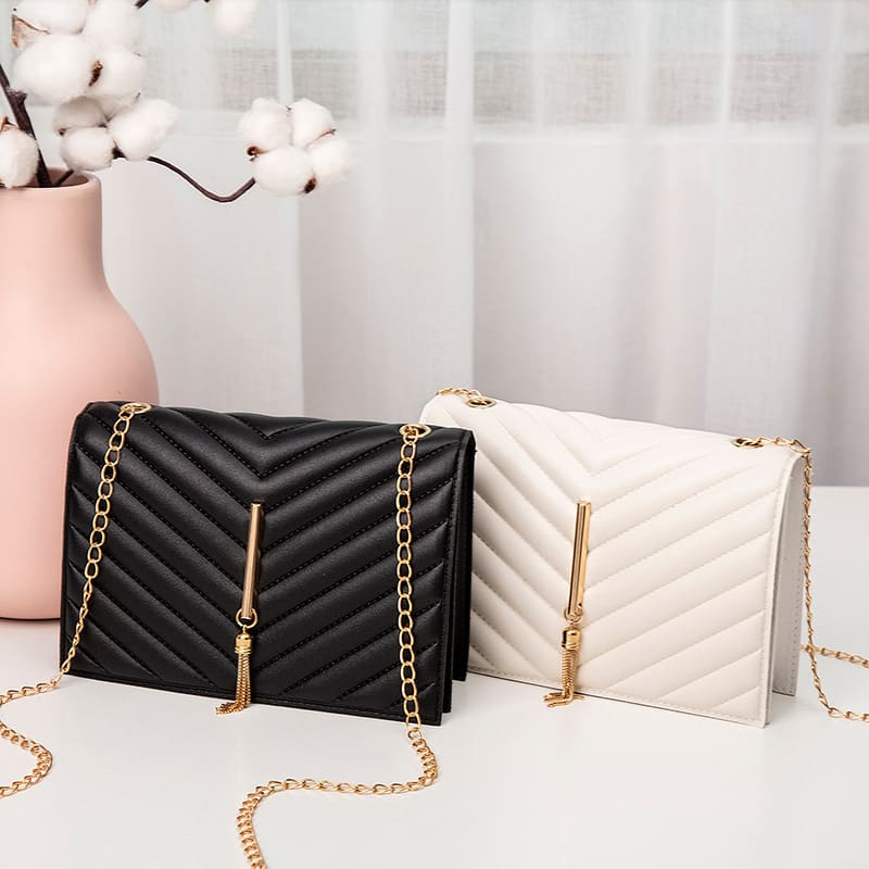 Women's Crossbody Small Square Bag V Pattern Plaid Pillow Bag view 10