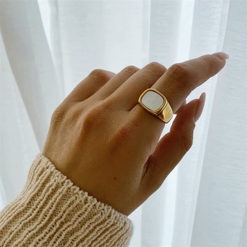 Osmo Gold Ring view 2