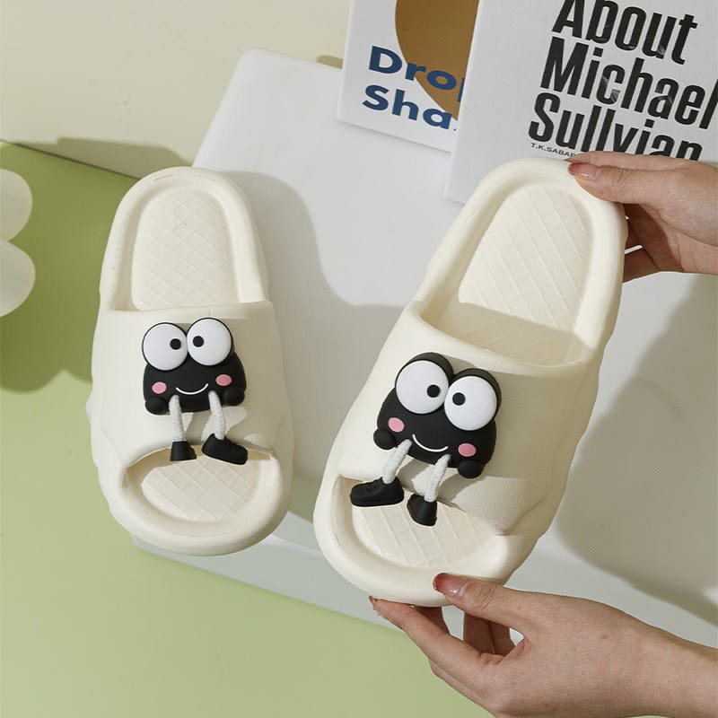 New Cartoon Frog Slippers Indoor Soft Soled Non-slip Floor Bathing Slipper For Women House Shoes Summer Couple Slippers view 4