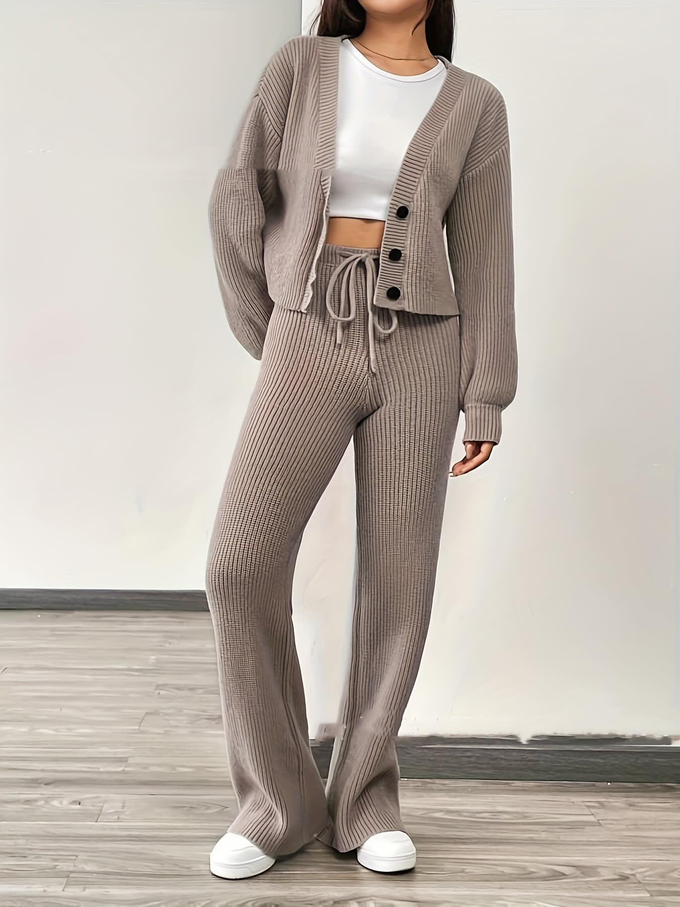 Ladies New Fashion Knitted Sweater Suit view 2