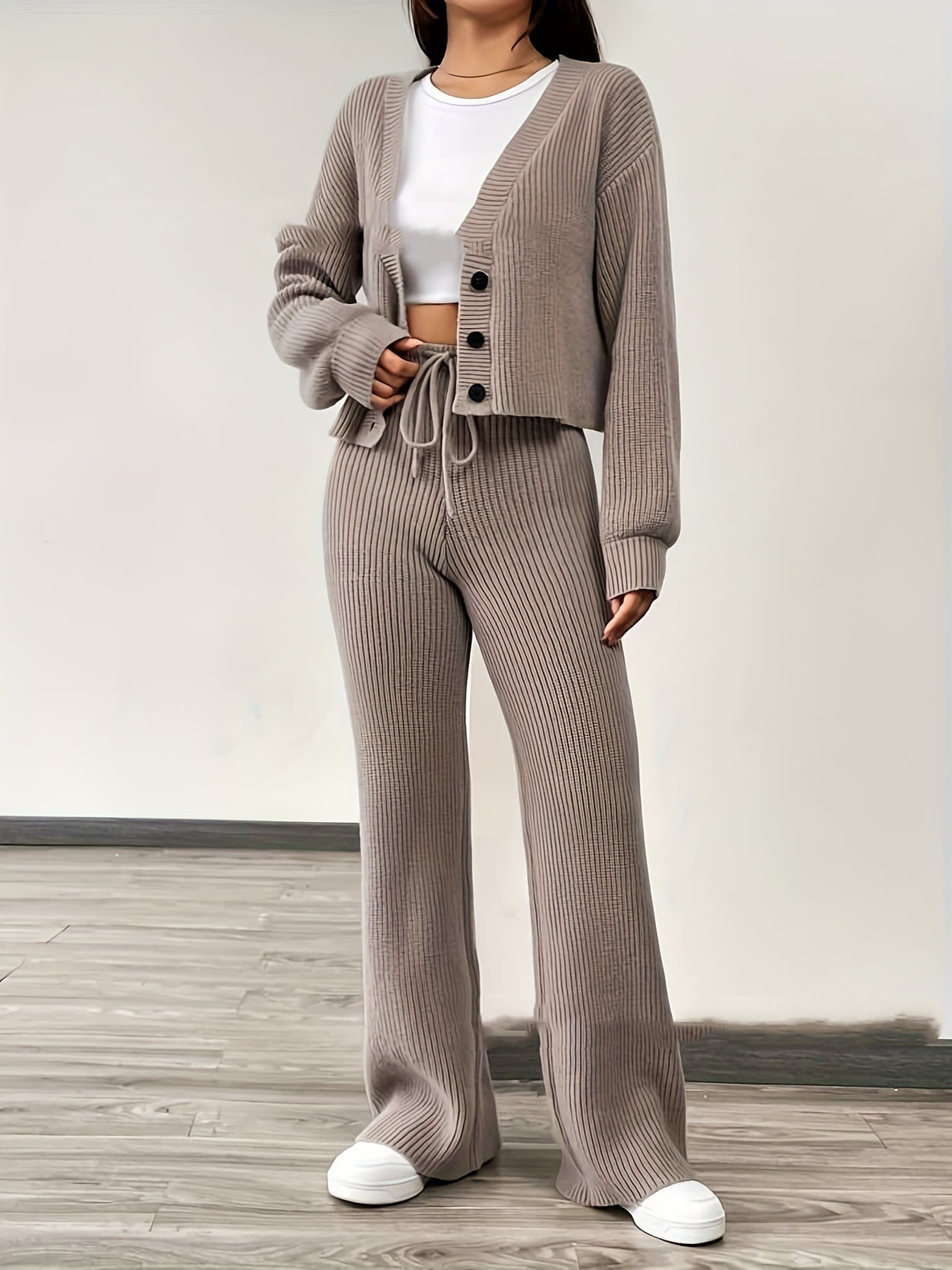 Ladies New Fashion Knitted Sweater Suit view 4