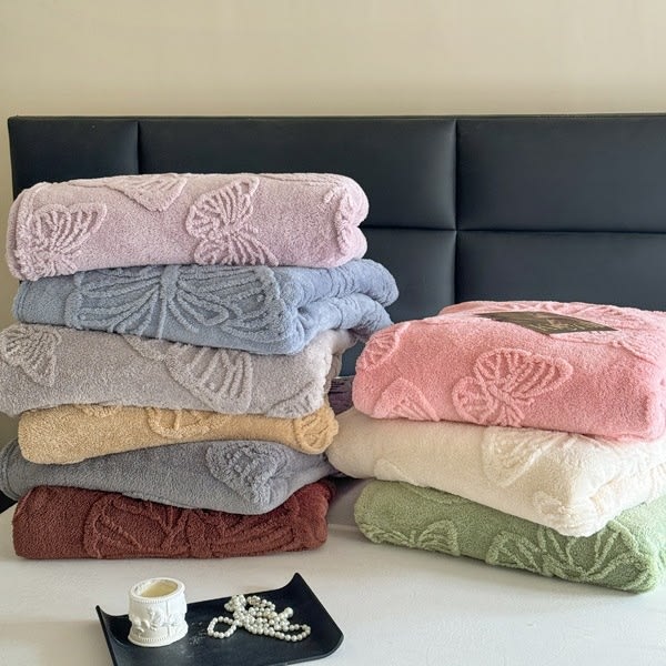 Butterfly Cotton Wool Leisure Blanket view 6