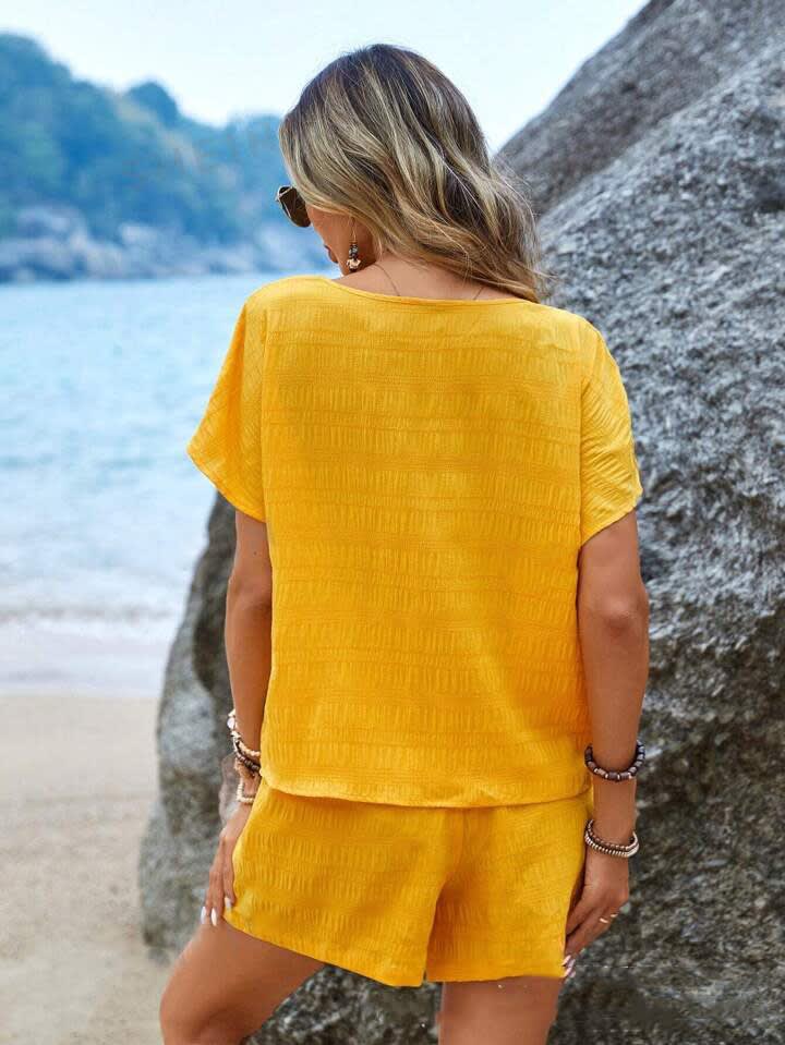 Casual And Comfortable Solid Color Round Neck Short Sleeves Shorts Suit view 1