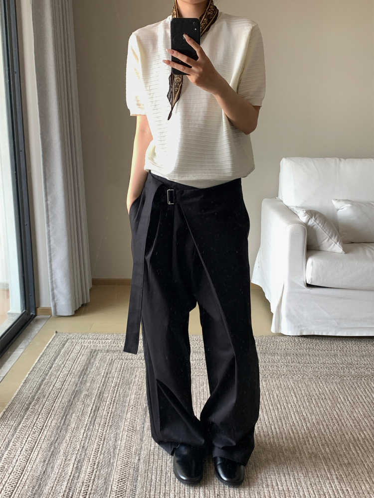 Black Tencel Cotton Single Pleated Cut Adjustable Waist Straight Trousers