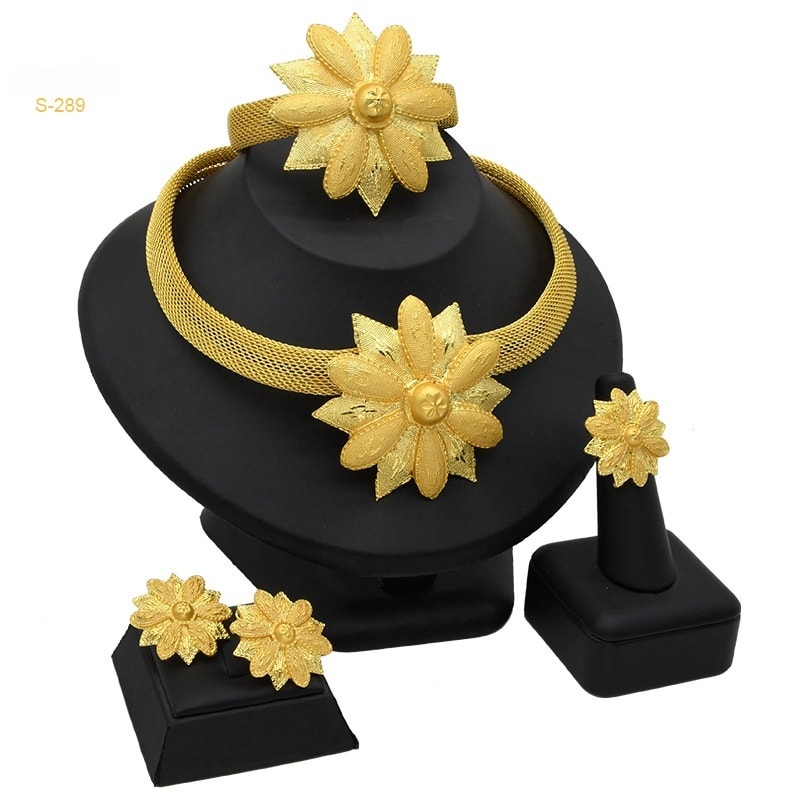 Women's Zircon Pearl Necklace Ring Earring Bracelet Four-piece Set view 5