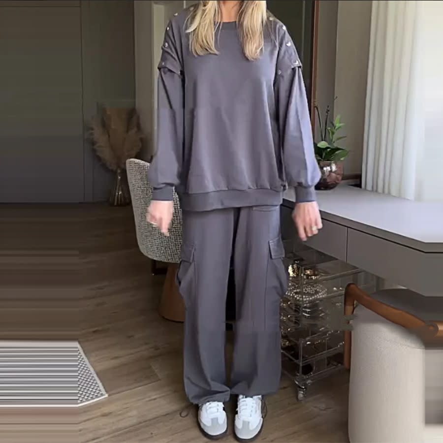 Loose Women's Wear Long Sleeve Top And Trousers Two-piece Set view 4