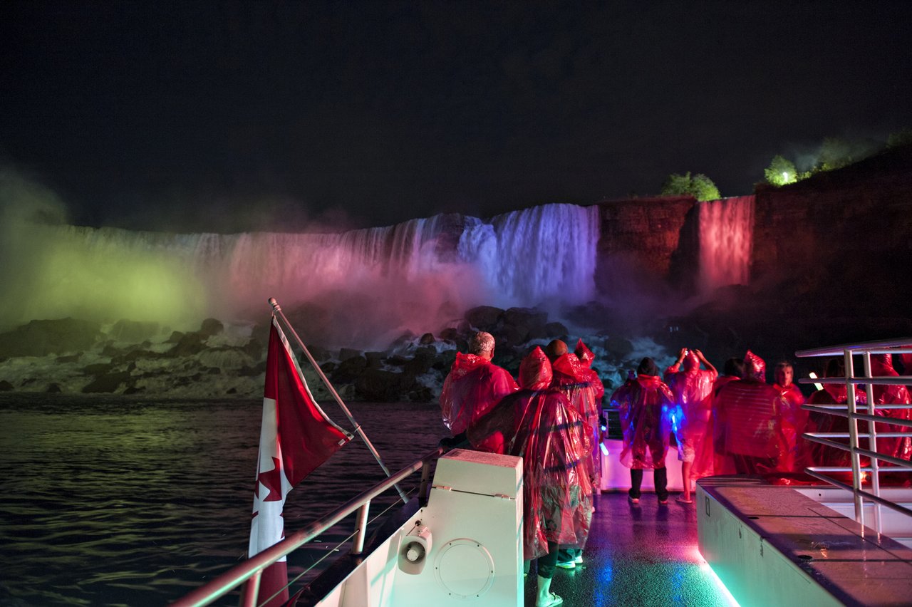 fireworks cruise canada