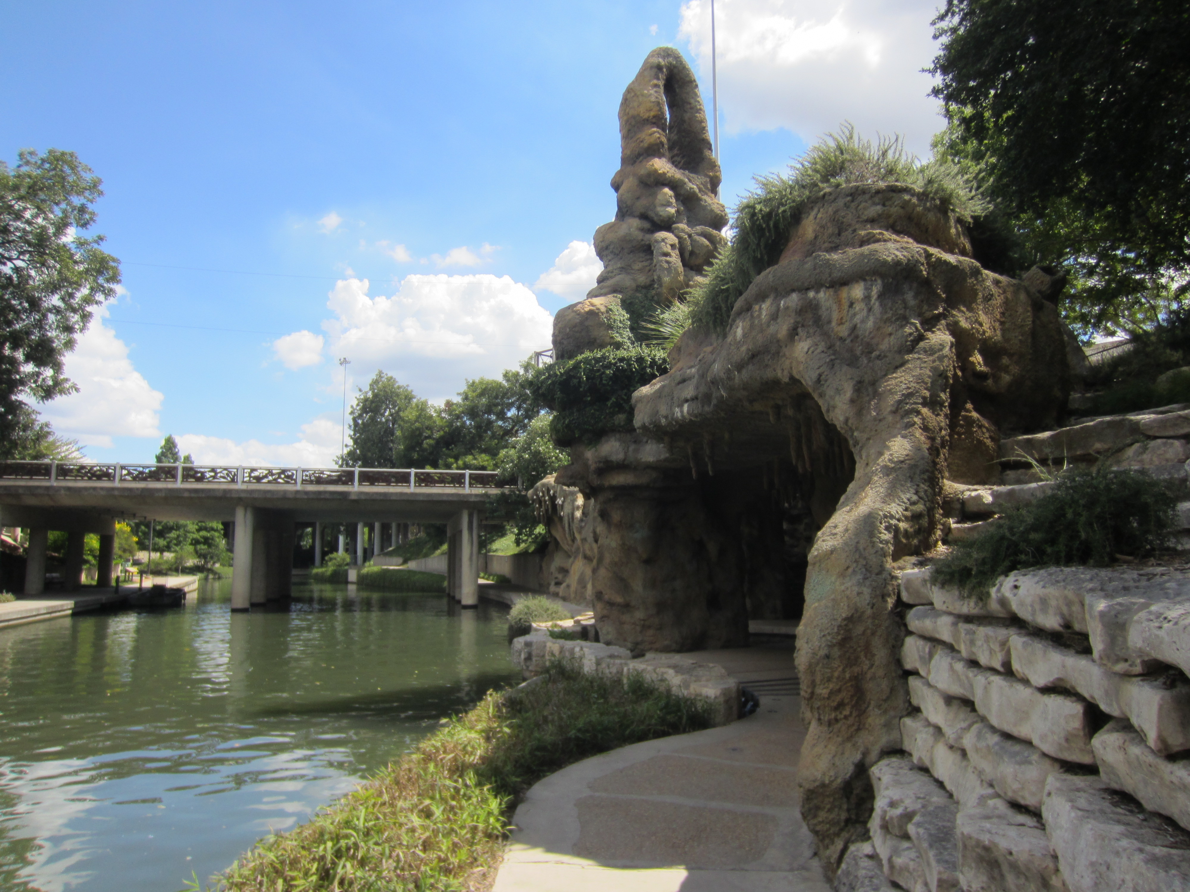 The_Grotto_mtu0sv