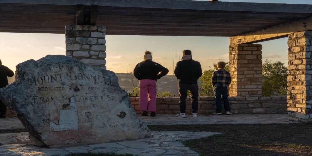 Mount Bonnell – Austin's Highest Point & Popular Tourist Attraction