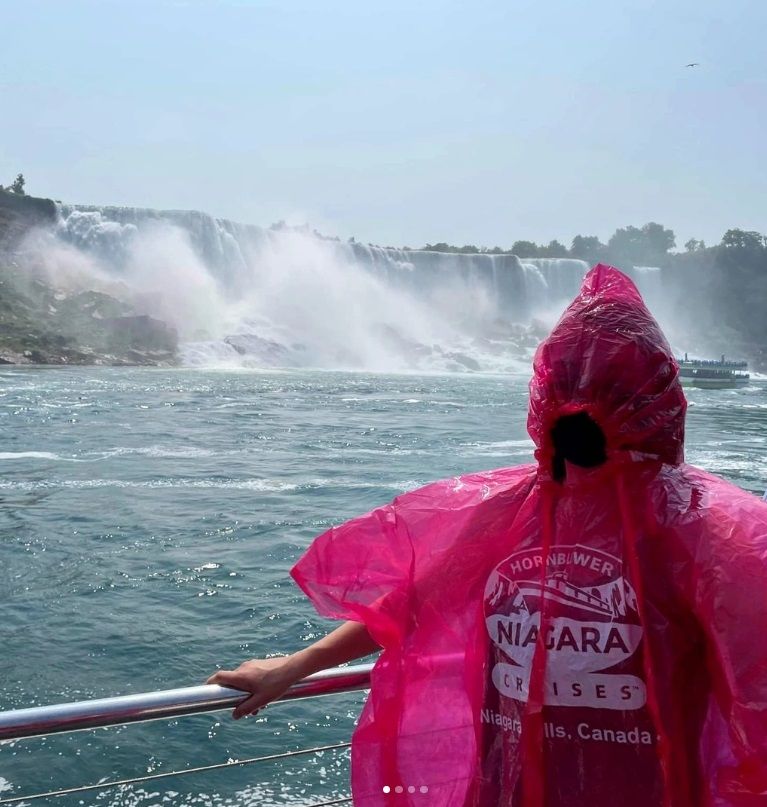 hornblower vs niagara city cruises