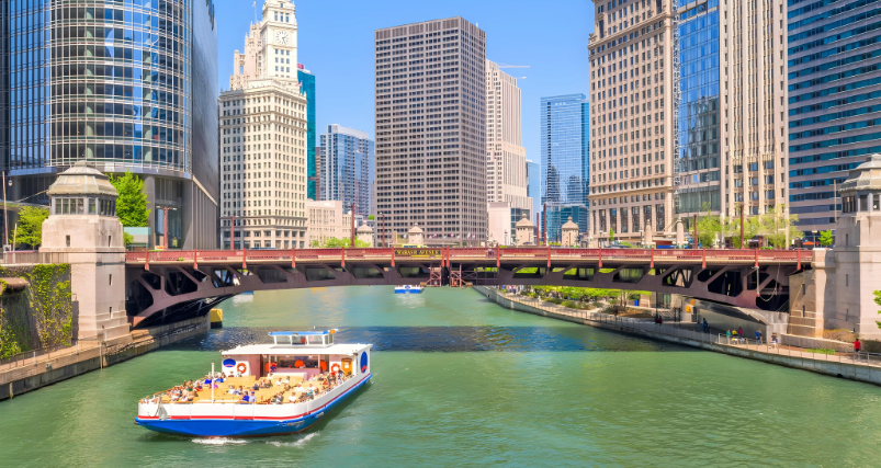 shoreline-sightseeing-cruise-chicago