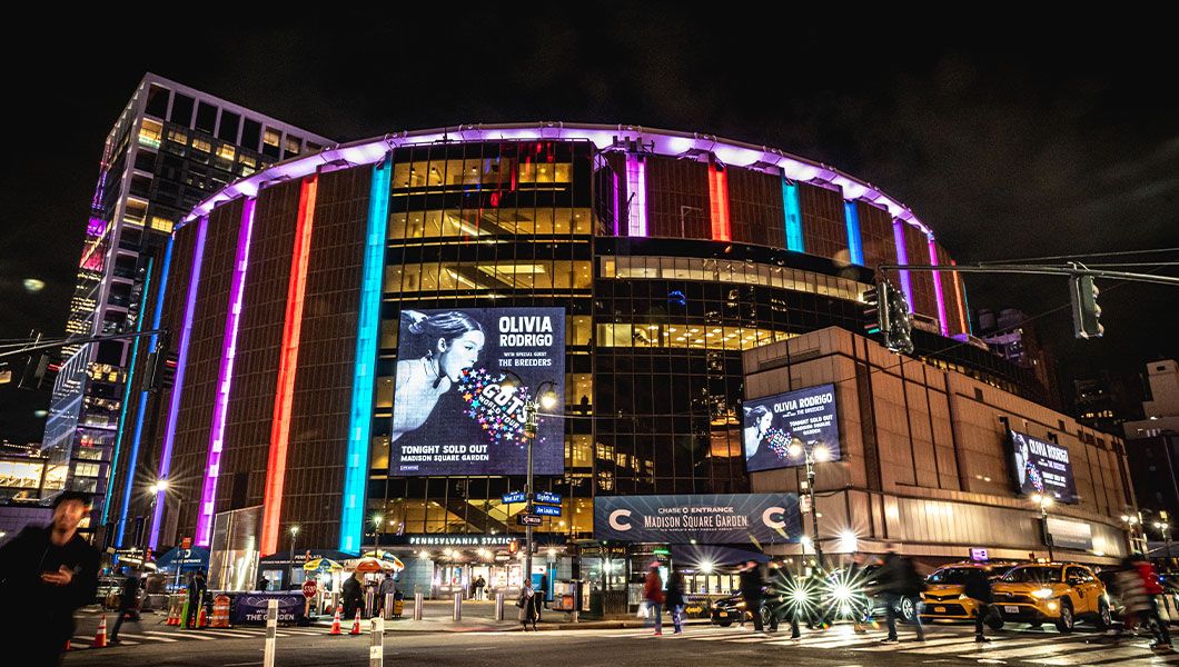 NYC_Madison_Square_Gardens_830
