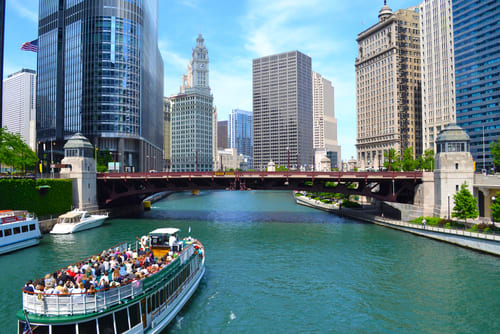 Best of Chicago History & Architecture Walking Tour with Boat Cruise