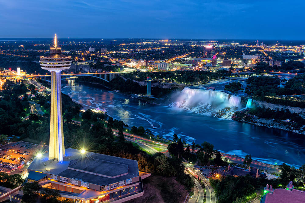 skylon tower night time view nlaxak