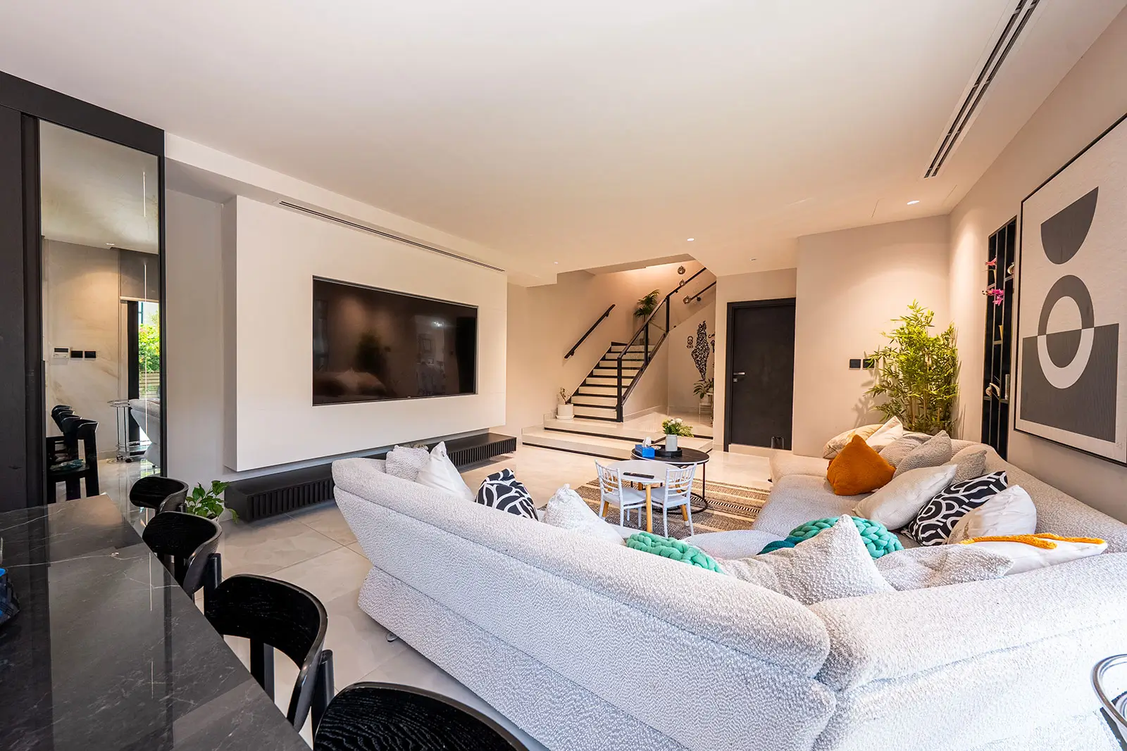 Sara Villaby Jeet Construction
