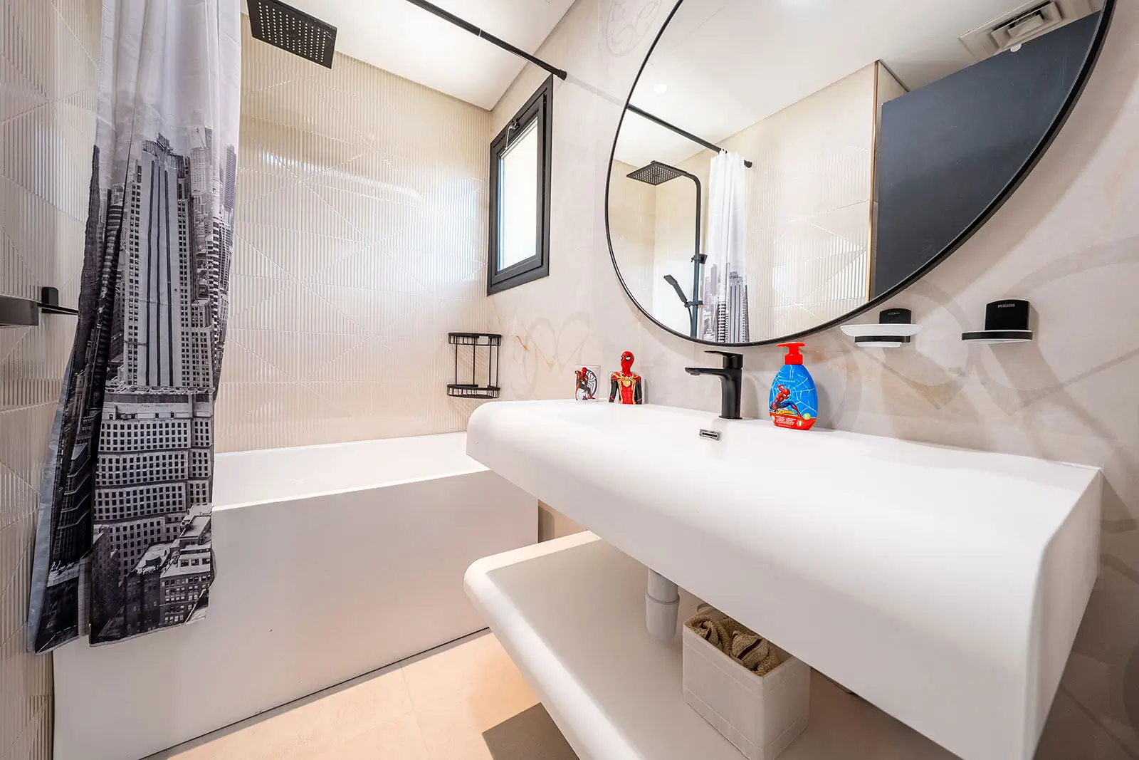 Sara Villaby Jeet Construction