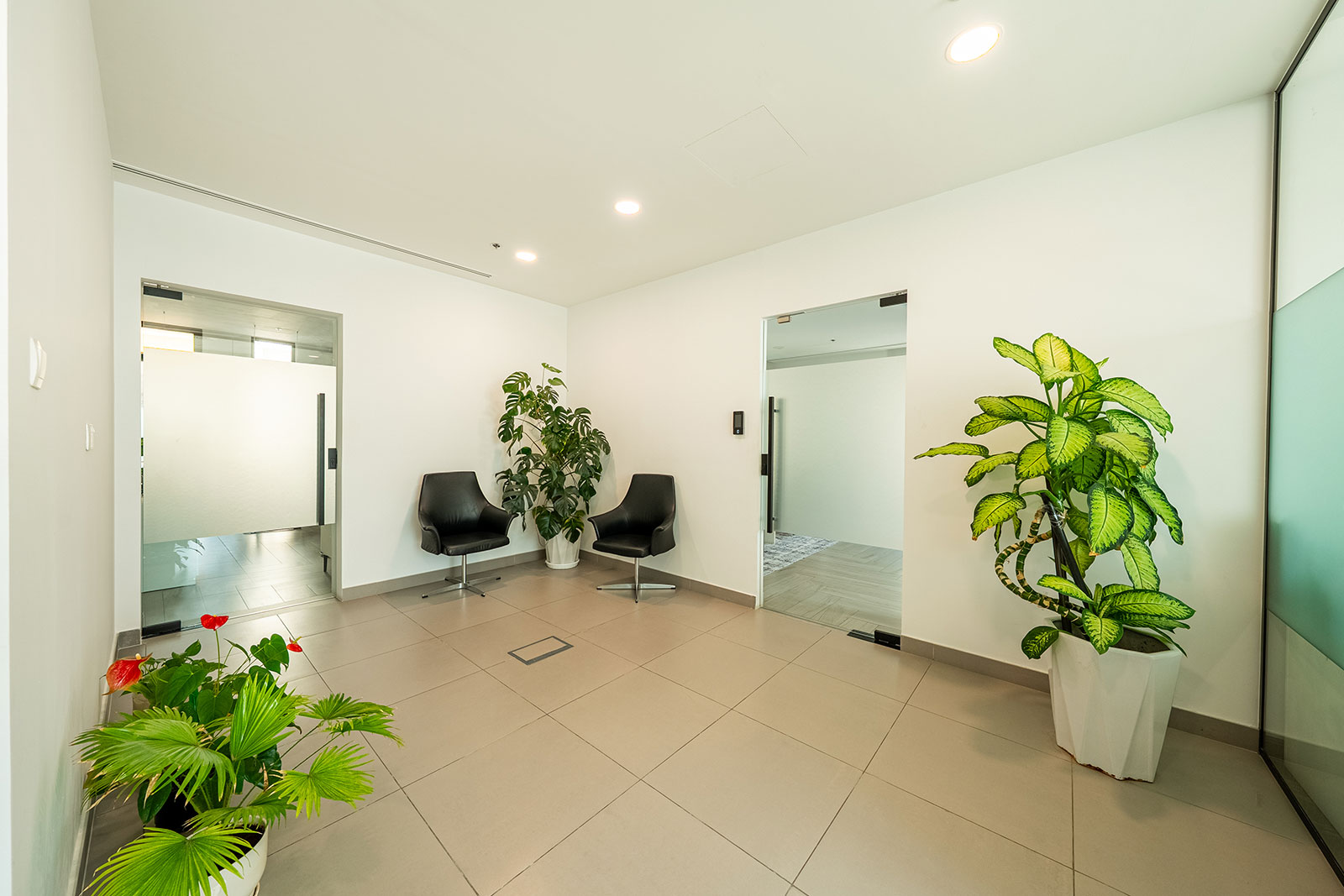 Jeet Officeby Jeet Construction