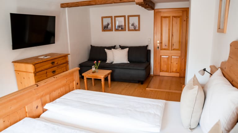 Open images gallery