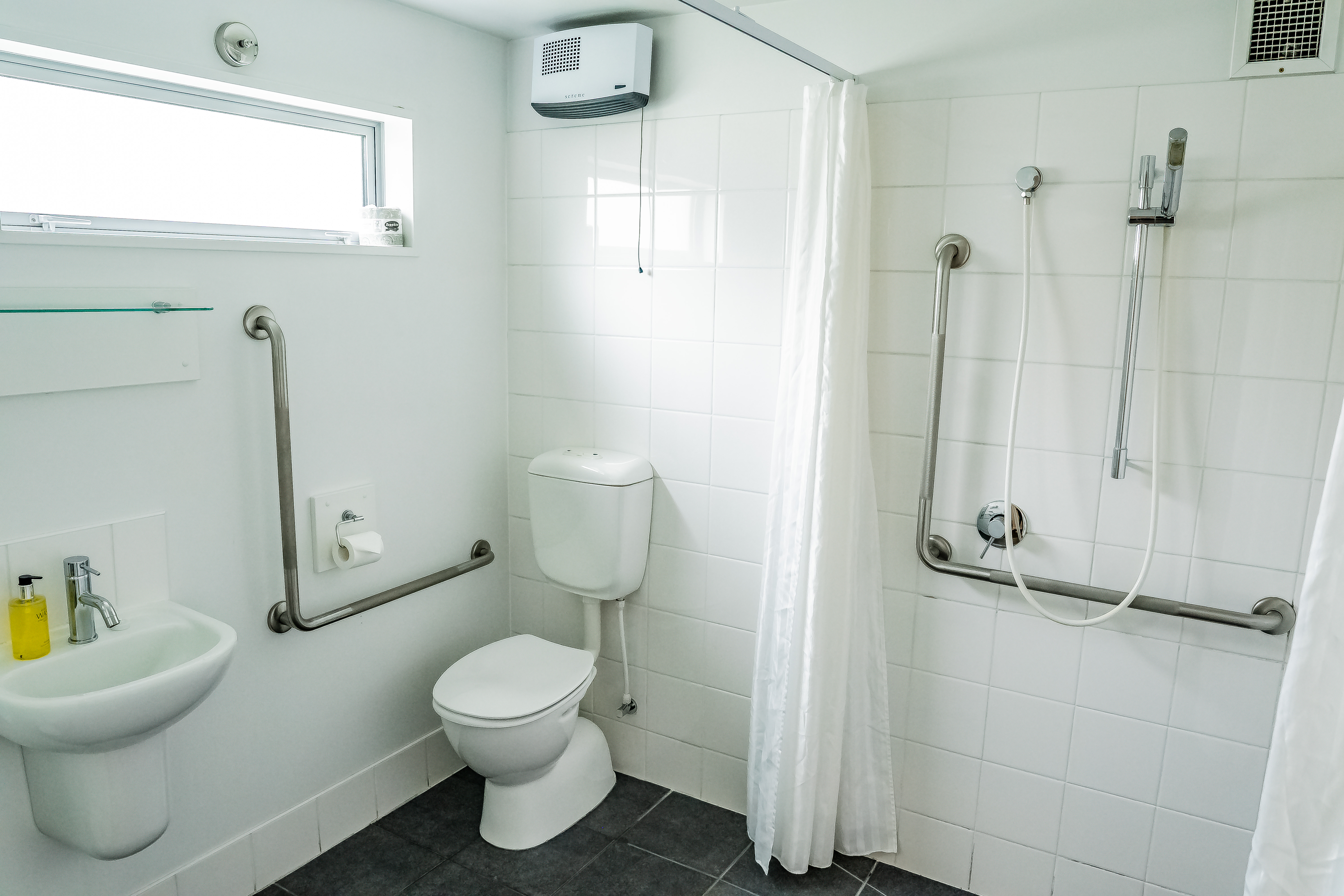 Executive Twin Studio-2