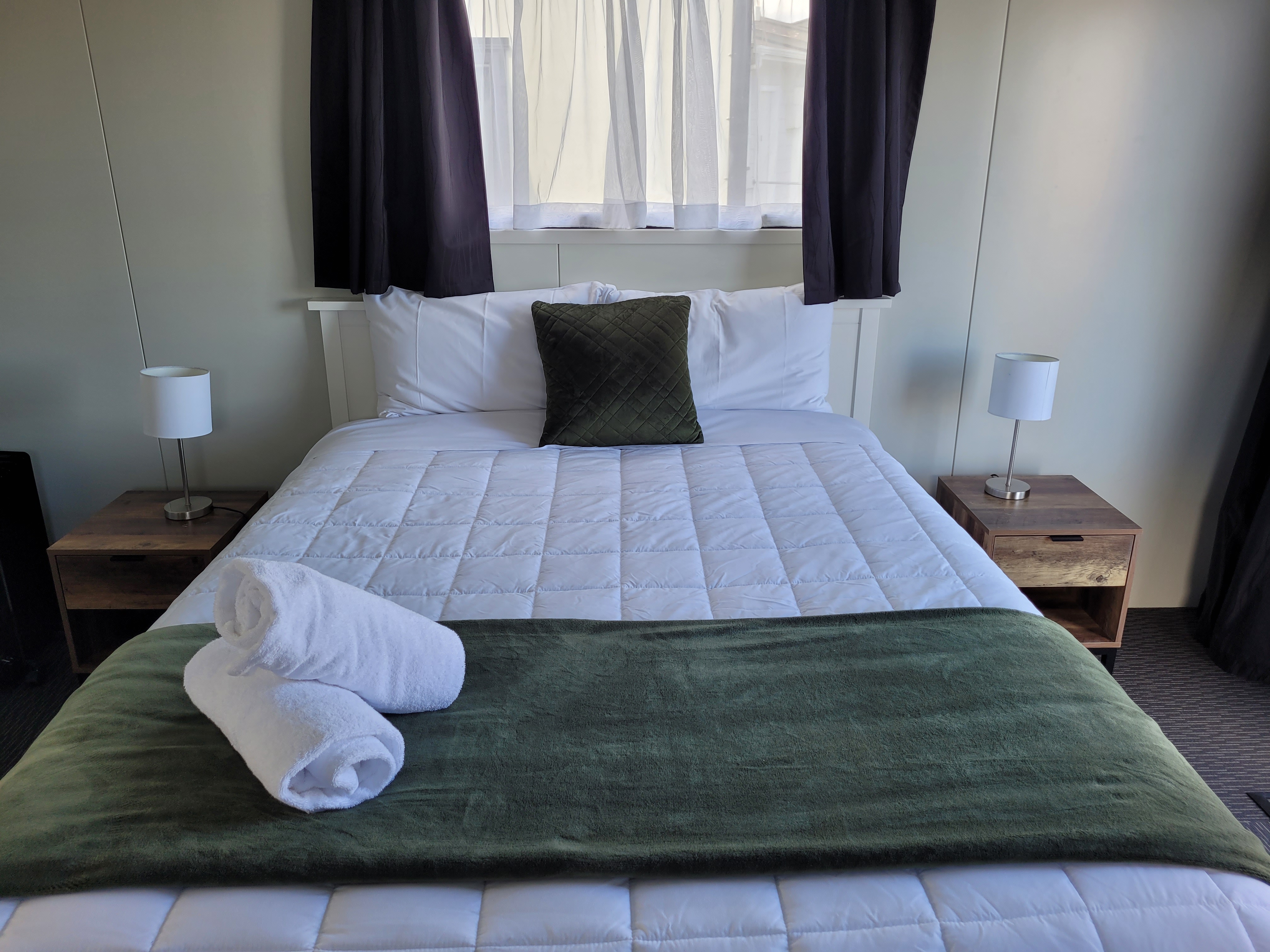 Superior Cabin with TV and Fridge-1