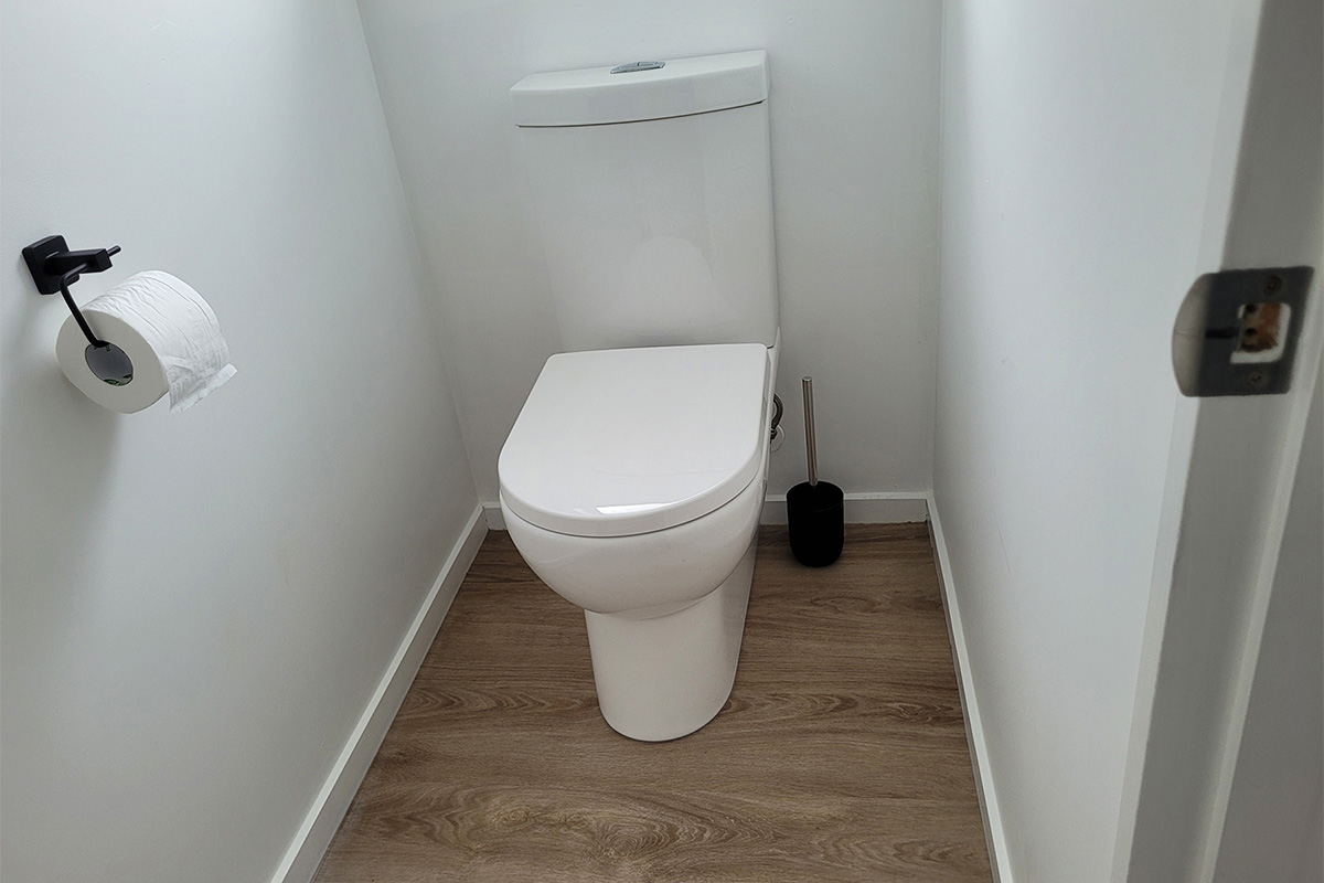 Self-Contained One Bedroom Unit-4