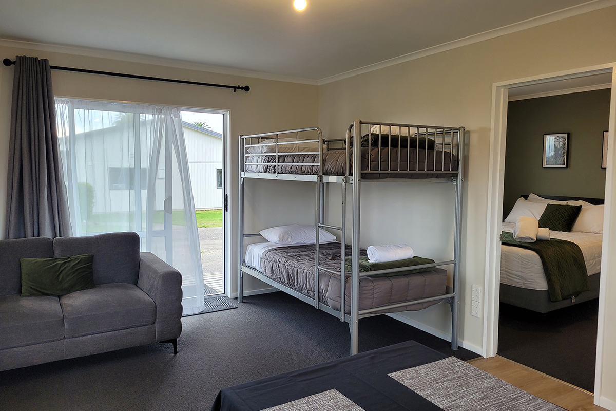 Self-Contained One Bedroom Unit-2