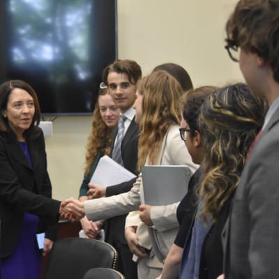 Hon. Maria Cantwell (D-WA)
