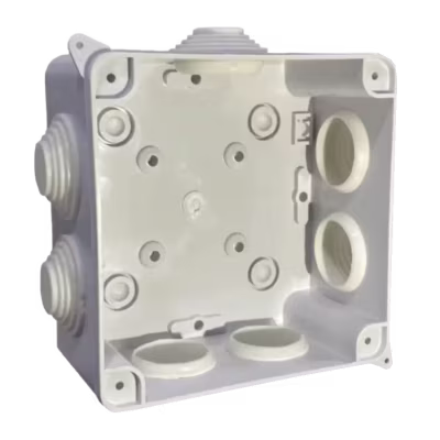 CAJA DE CONEXIONES 4X4 SPTLINE PARA INSTALACIONES DE RED Y CCTV FABRICADA EN MATERIAL RESISTENTE PARA PROTEGER EMPALMES, CABLEADO ESTRUCTURADO Y CONEXIONES ELÉCTRICAS EN INTERIORES Y EXTERIORES CON DISEÑO PRÁCTICO Y SEGURO PARA MONTAJE PROFESIONAL EN SISTEMAS DE SEGURIDAD Y DATOS