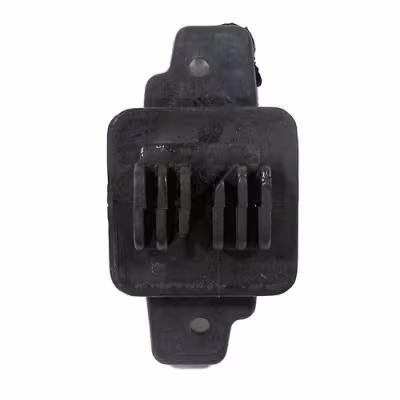 Aislador plastico de paso para cerco electrico, (NO INCLUYE GANCHOS) (PAQUETE DE 50UND)