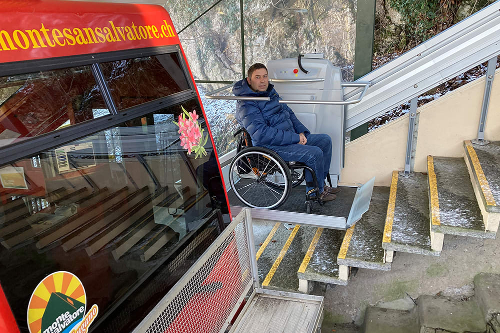 Un accès sans obstacles aux installations à câbles doit permettre aux personnes handicapées, au sens de la LHand, de bénéficier de conditions générales leur permettant de participer à la vie sociale et, en particulier, d'entretenir des contacts sociaux de manière autonome.
