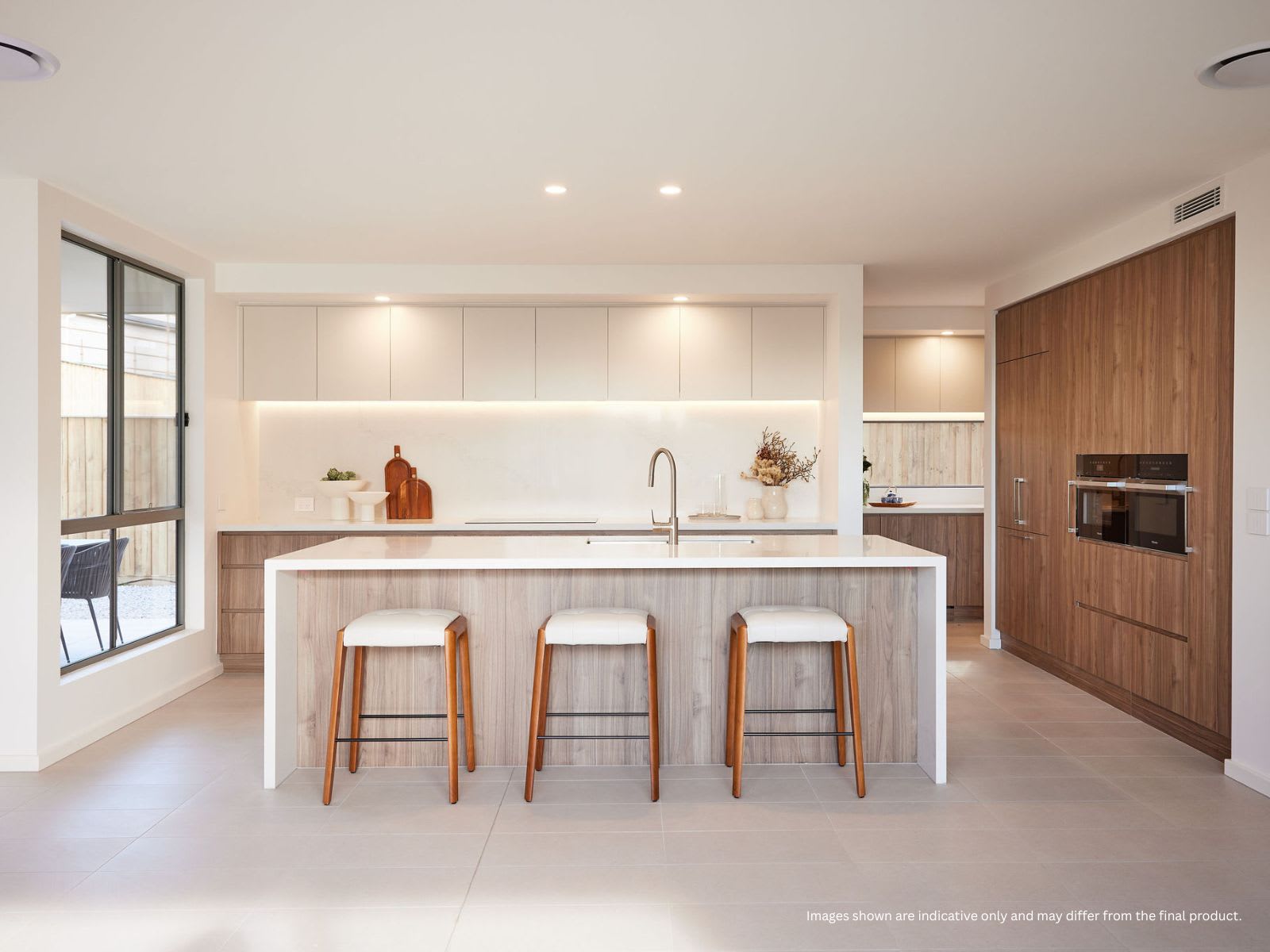 NE Kitchen w Disclaimer 1600 x 1200