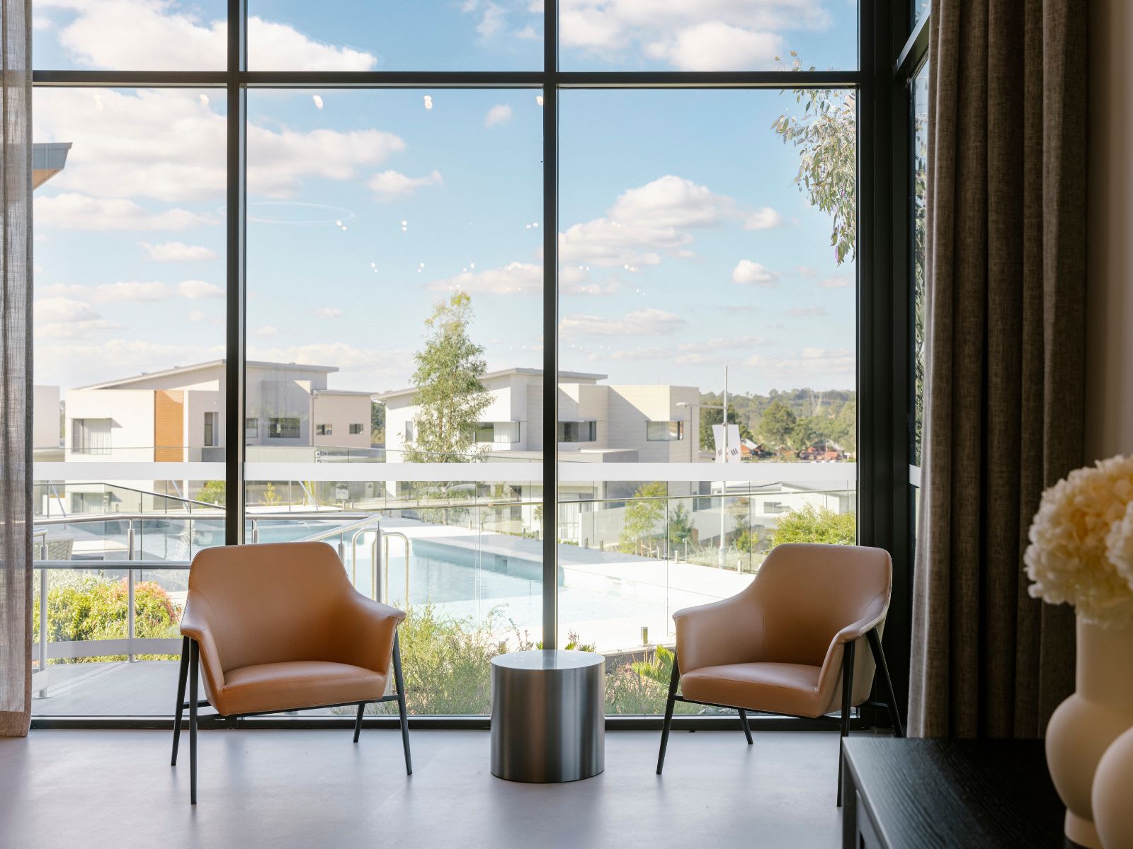 NE Resident Lounge 1600 x 1200